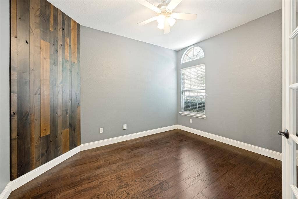 4849 Gloucester Drive, Grand Prairie, TX 75052 4849 Gloucester Drive, Grand Prairie, TX 75052