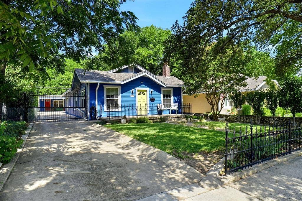 2306 Western Avenue, Fort Worth, TX 76107 2306 Western Avenue, Fort Worth, TX 76107