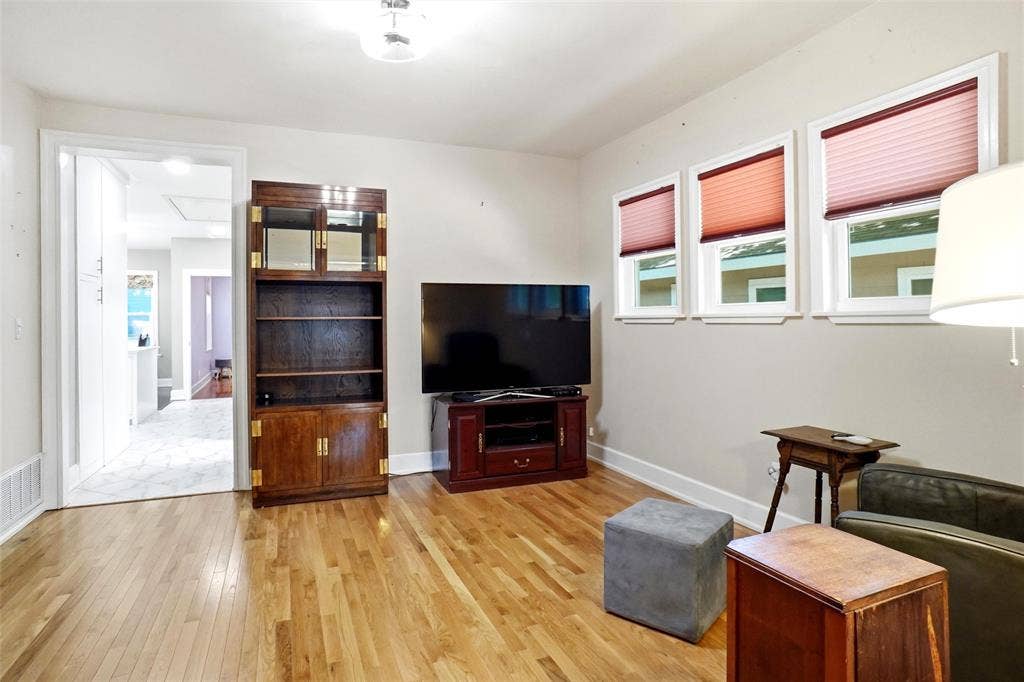 2306 Western Avenue, Fort Worth, TX 76107 2306 Western Avenue, Fort Worth, TX 76107