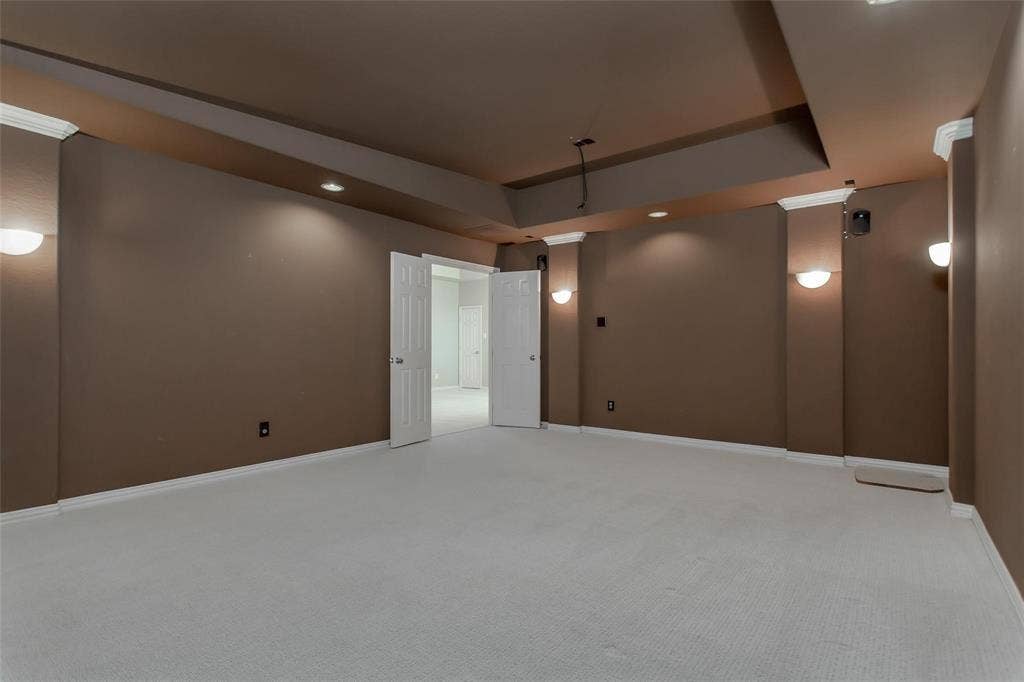 921 Pine Burst Drive, Allen, TX 75013 921 Pine Burst Drive, Allen, TX 75013