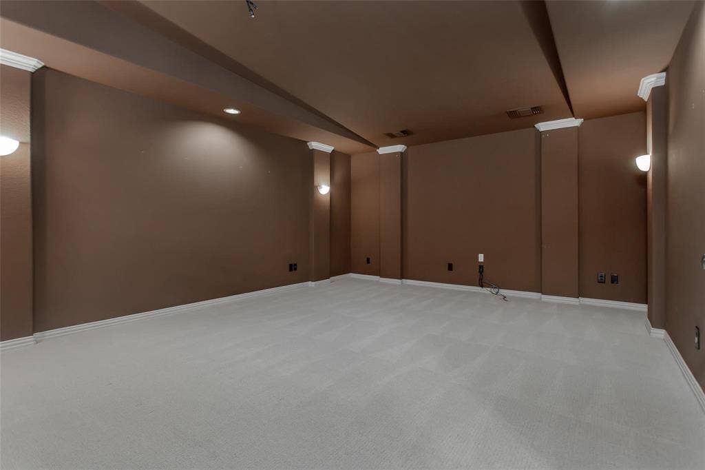 921 Pine Burst Drive, Allen, TX 75013 921 Pine Burst Drive, Allen, TX 75013