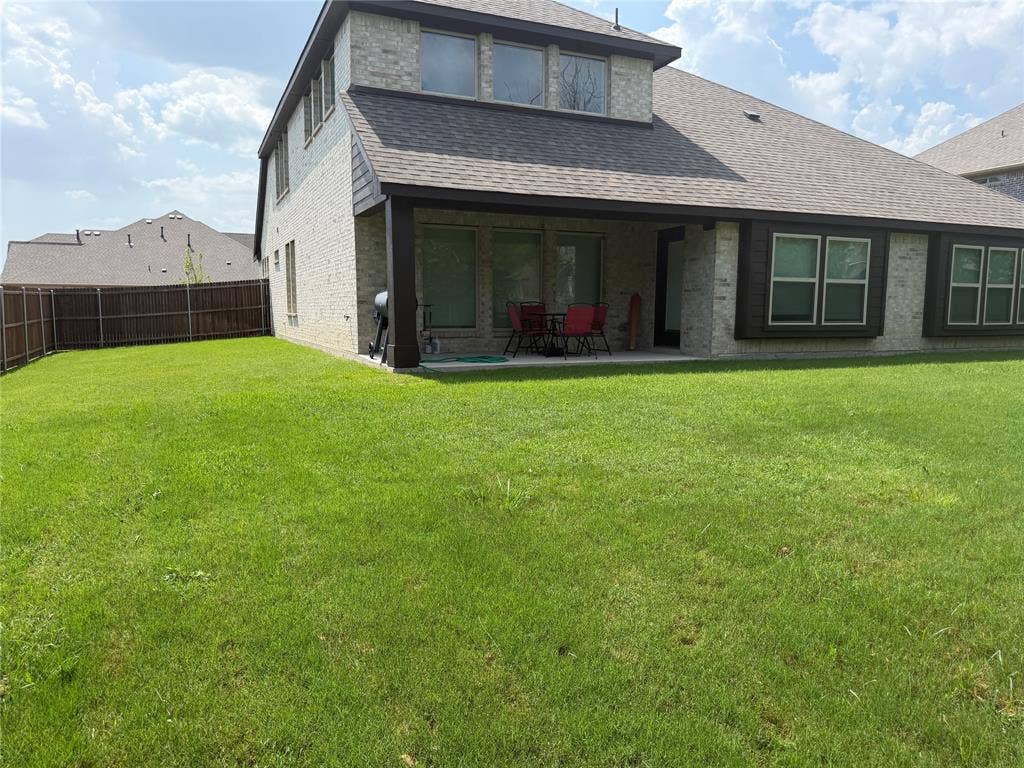 1012 Bessie, DeSoto, TX 75115