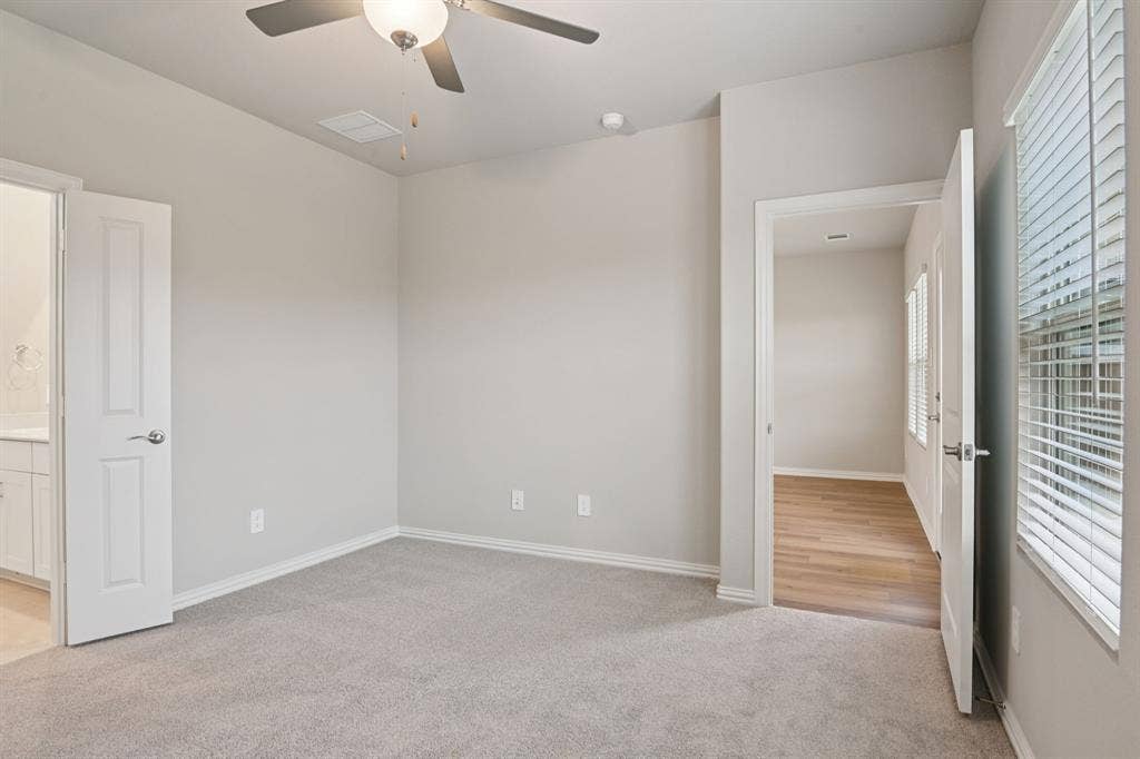 3154 Texoma Boulevard, Farmersville, TX 75442 Photo is not of the actual home, but is an inspirational photo of builder’s model home and may depict options, furnishings, and/or decorator features that are not included.