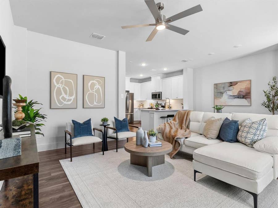 Property photo for 1423 Silver Marten Trail, Arlington, TX