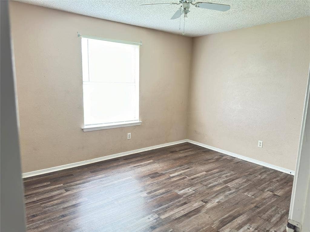1444 Pinnacle Peak Drive, DeSoto, TX 75115