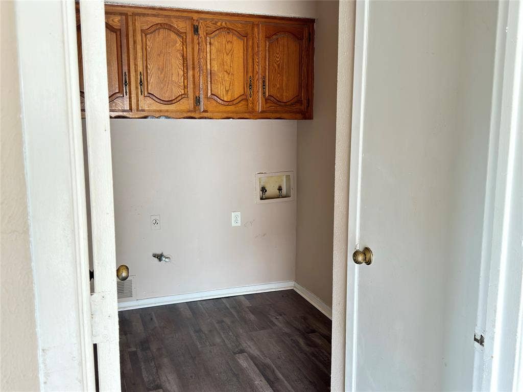 1444 Pinnacle Peak Drive, DeSoto, TX 75115