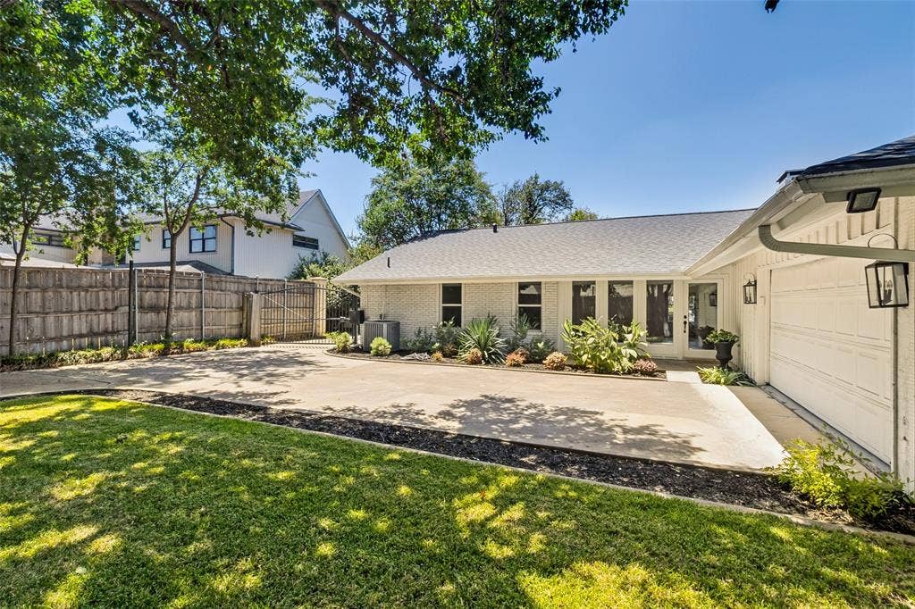 5129 Mill Run Road, Dallas, TX 75244 5129 Mill Run Road, Dallas, TX 75244