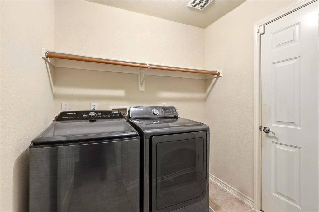 5804 Logan Drive, Plano, TX 75094 5804 Logan Drive, Plano, TX 75094