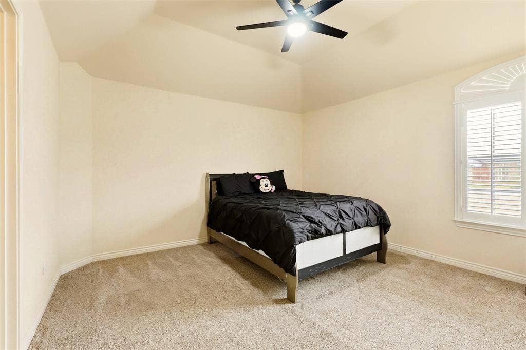 5804 Logan Drive, Plano, TX 75094 5804 Logan Drive, Plano, TX 75094