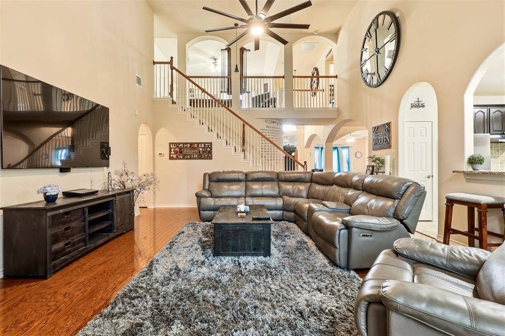 5804 Logan Drive, Plano, TX 75094 5804 Logan Drive, Plano, TX 75094