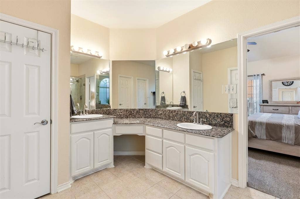 5804 Logan Drive, Plano, TX 75094 5804 Logan Drive, Plano, TX 75094