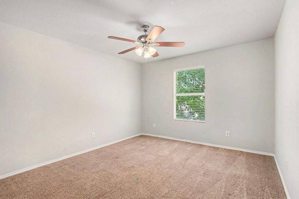 1733 Vineridge Lane, Burleson, TX 76028 1733 Vineridge Lane, Burleson, TX 76028