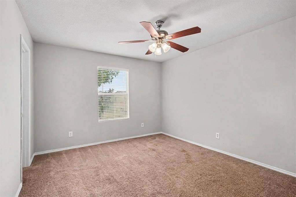 1733 Vineridge Lane, Burleson, TX 76028 1733 Vineridge Lane, Burleson, TX 76028