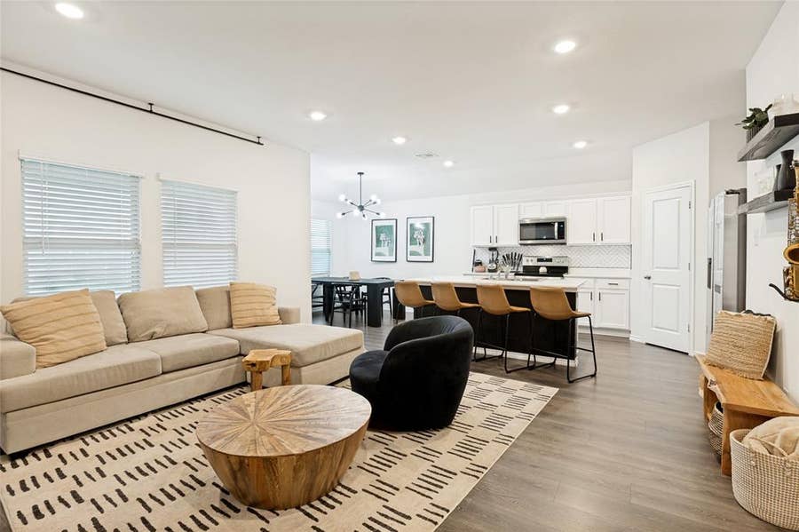 Property photo for 1957 Duskwood Drive, Lancaster, TX