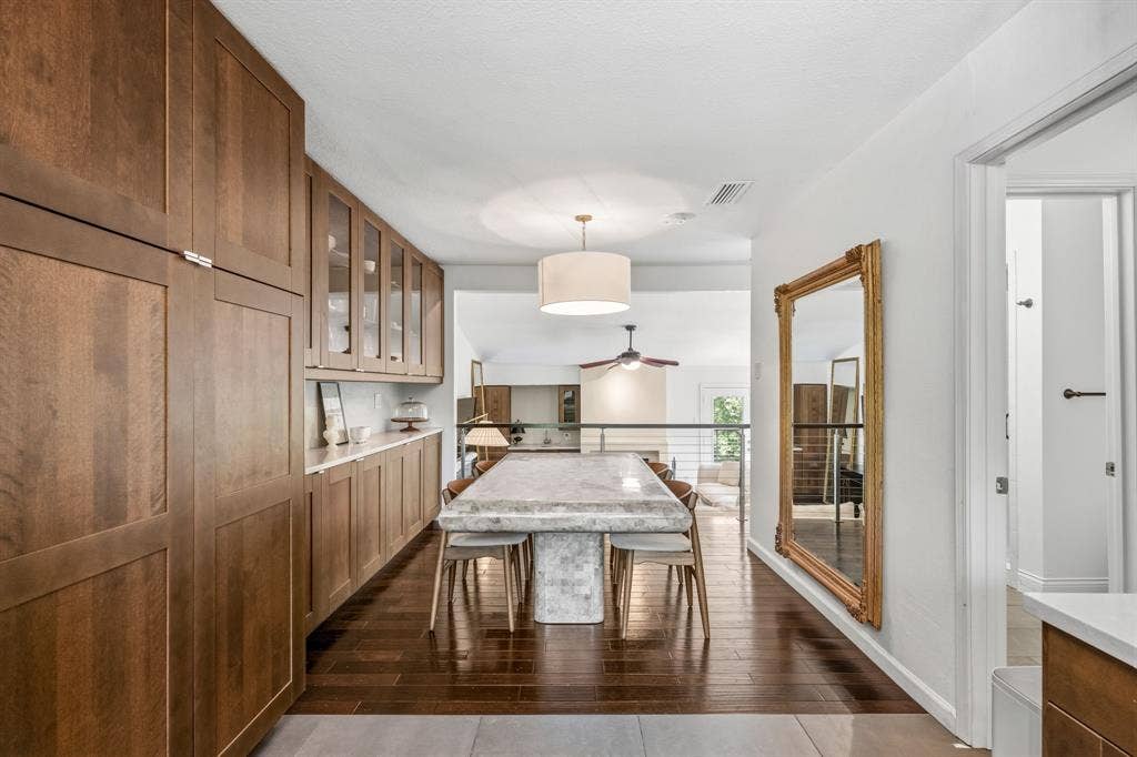 6124 Summer Creek Circle, Dallas, TX 75231 6124 Summer Creek Circle, Dallas, TX 75231