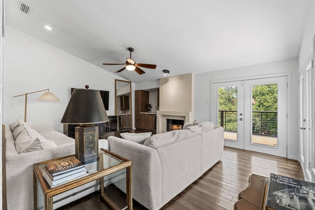 6124 Summer Creek Circle, Dallas, TX 75231 6124 Summer Creek Circle, Dallas, TX 75231