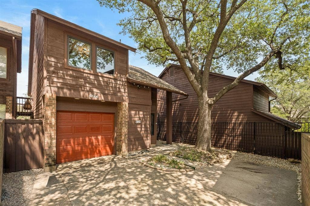 6124 Summer Creek Circle, Dallas, TX 75231 6124 Summer Creek Circle, Dallas, TX 75231
