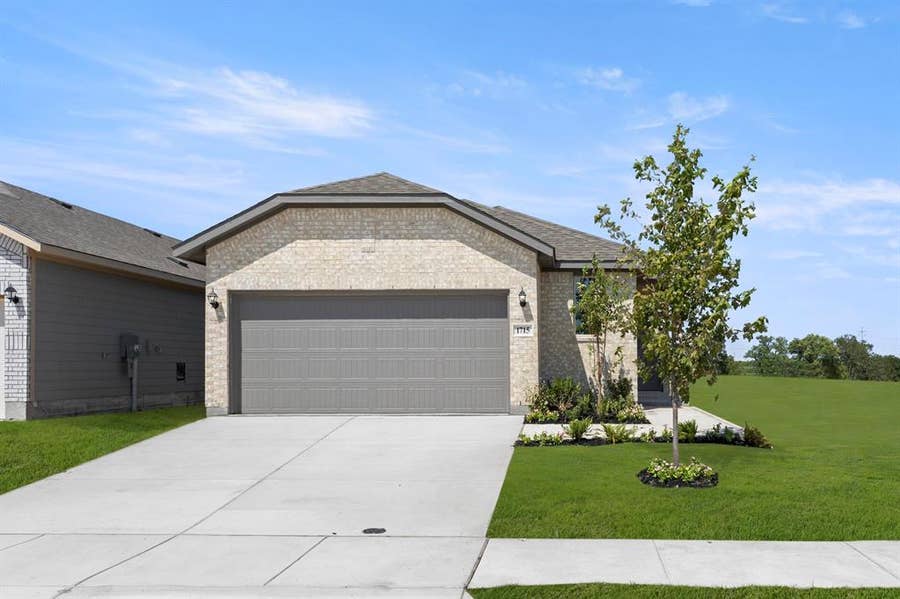 Property photo for 1715 Riverside Trail, Blue Ridge, TX