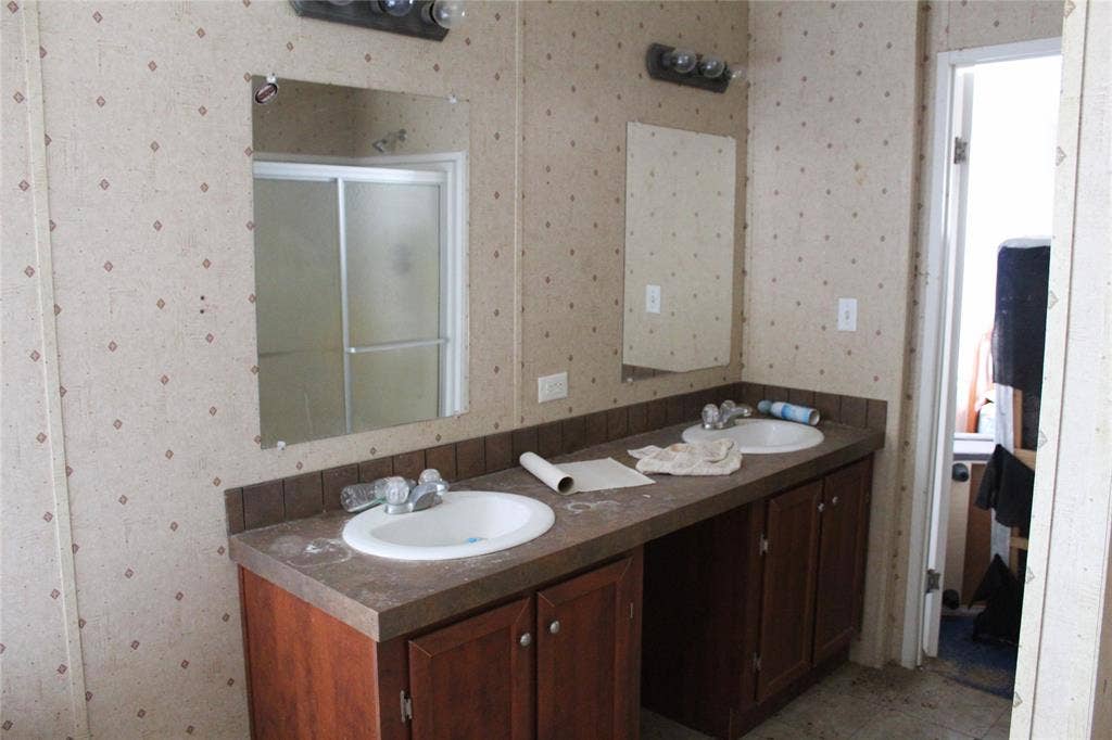 13762 County Road 4124, Crandall, TX 75114 13762 County Road 4124, Crandall, TX 75114