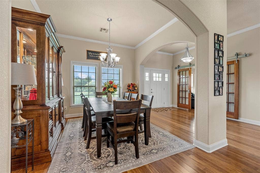 3825 Chappel Hill Road, Waco, TX 76705 3825 Chappel Hill Road, Waco, TX 76705
