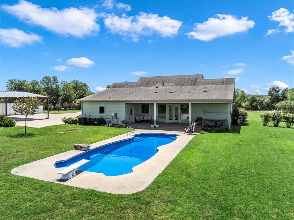 3825 Chappel Hill Road, Waco, TX 76705 3825 Chappel Hill Road, Waco, TX 76705