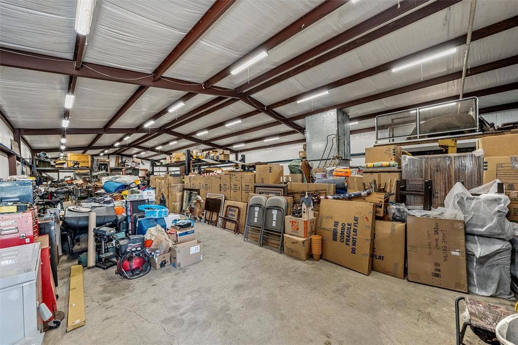 3825 Chappel Hill Road, Waco, TX 76705 3825 Chappel Hill Road, Waco, TX 76705