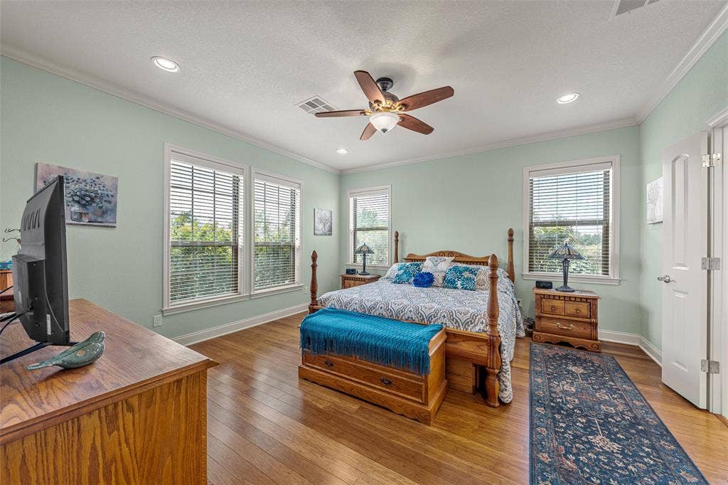 3825 Chappel Hill Road, Waco, TX 76705 3825 Chappel Hill Road, Waco, TX 76705