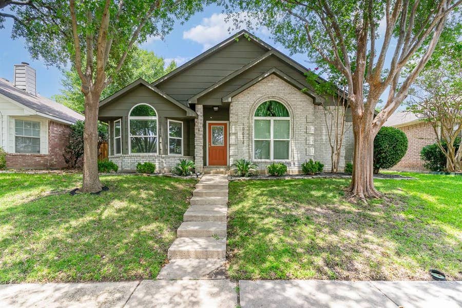 Property photo for 10678 Quest Drive, Frisco, TX