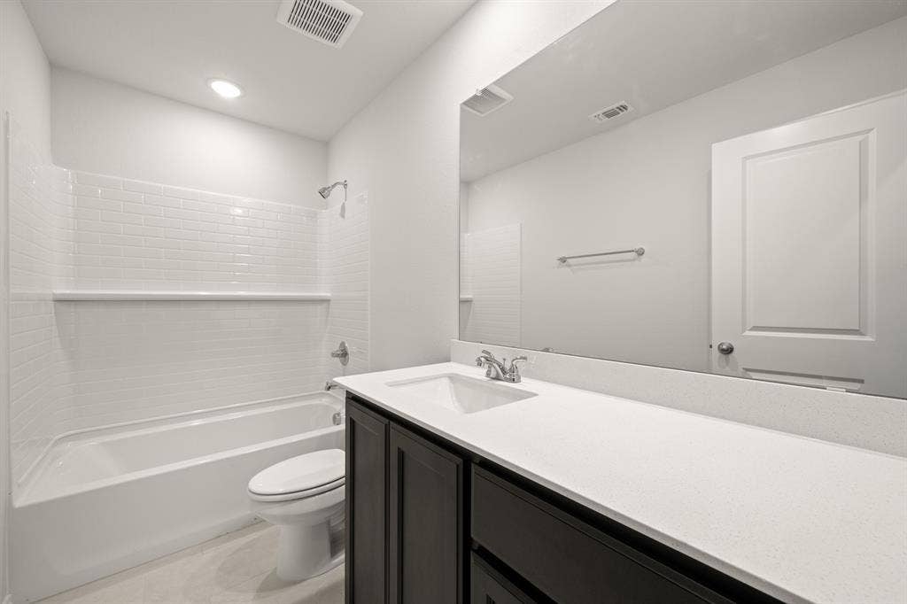 15012 Amantes Avenue, Haslet, TX 76052 15012 Amantes- Bathroom