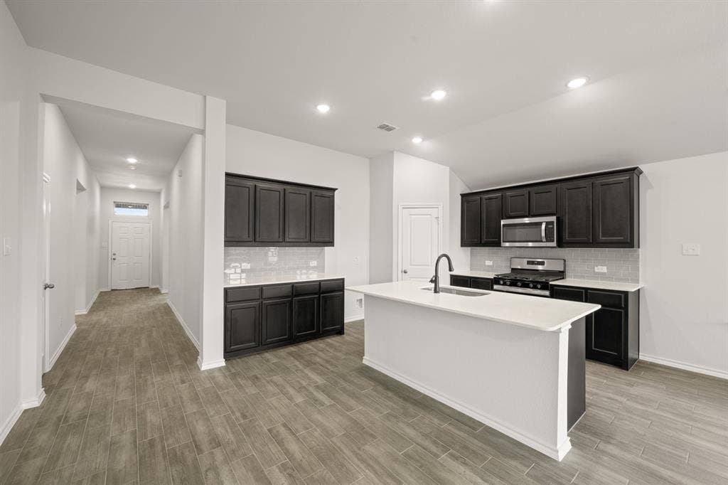 15012 Amantes Avenue, Haslet, TX 76052 15012 Amantes- Kitchen-2