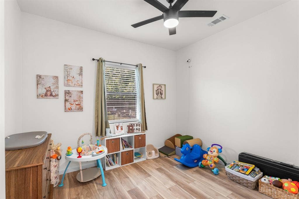 304 E Adams Street, Riesel, TX 76682 304 E Adams Street, Riesel, TX 76682