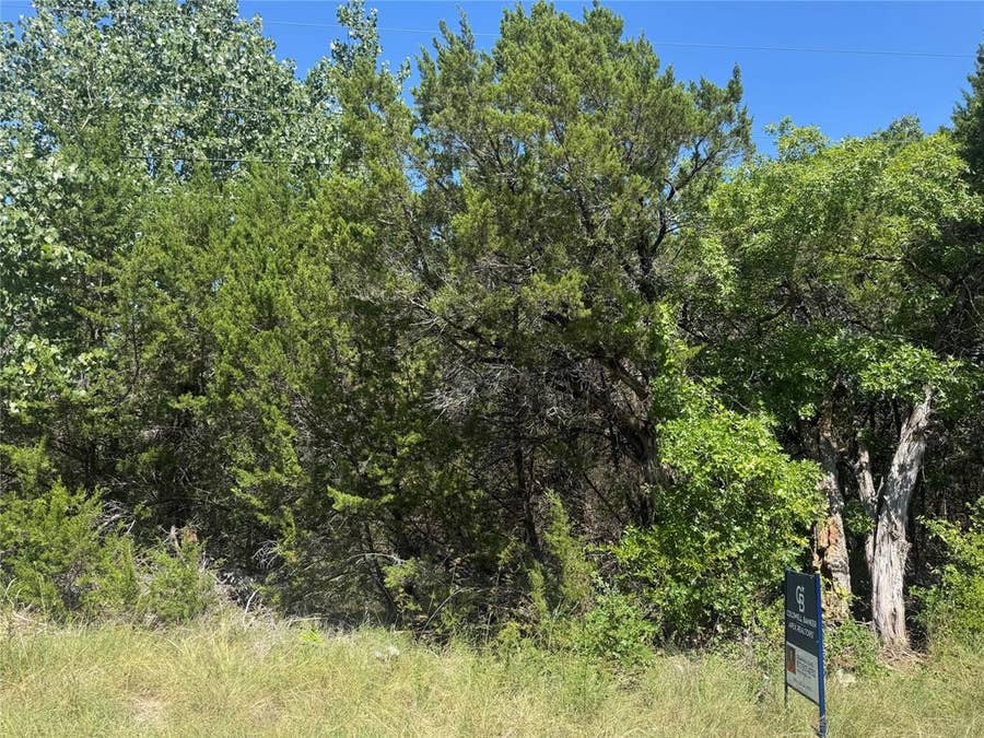 Property photo for 1516 S Chisholm Trail, Granbury, TX