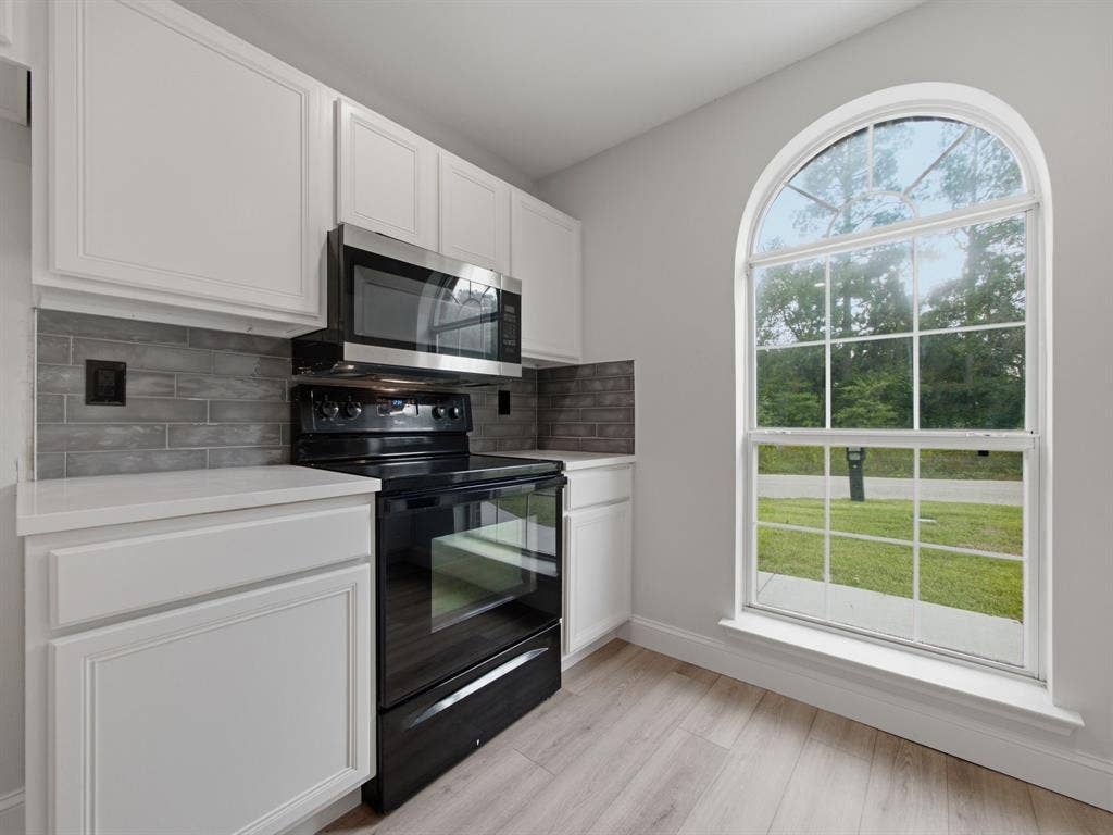 105 E Foggle Street, Athens, TX 75751 105 E Foggle Street, Athens, TX 75751