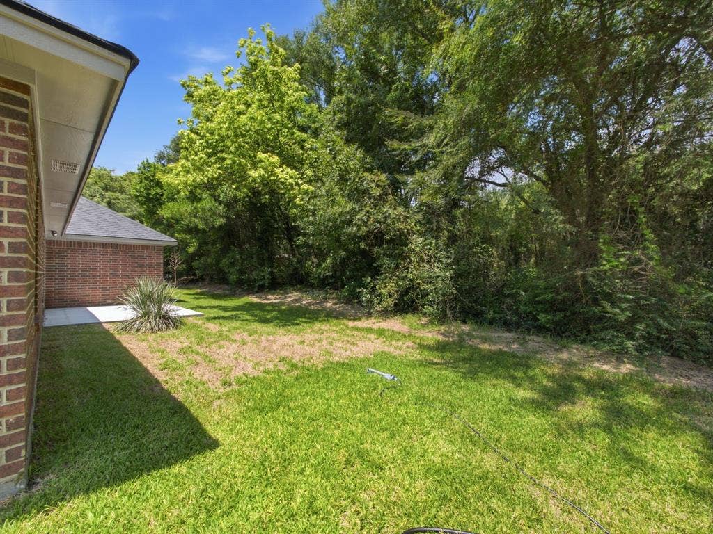 105 E Foggle Street, Athens, TX 75751 105 E Foggle Street, Athens, TX 75751