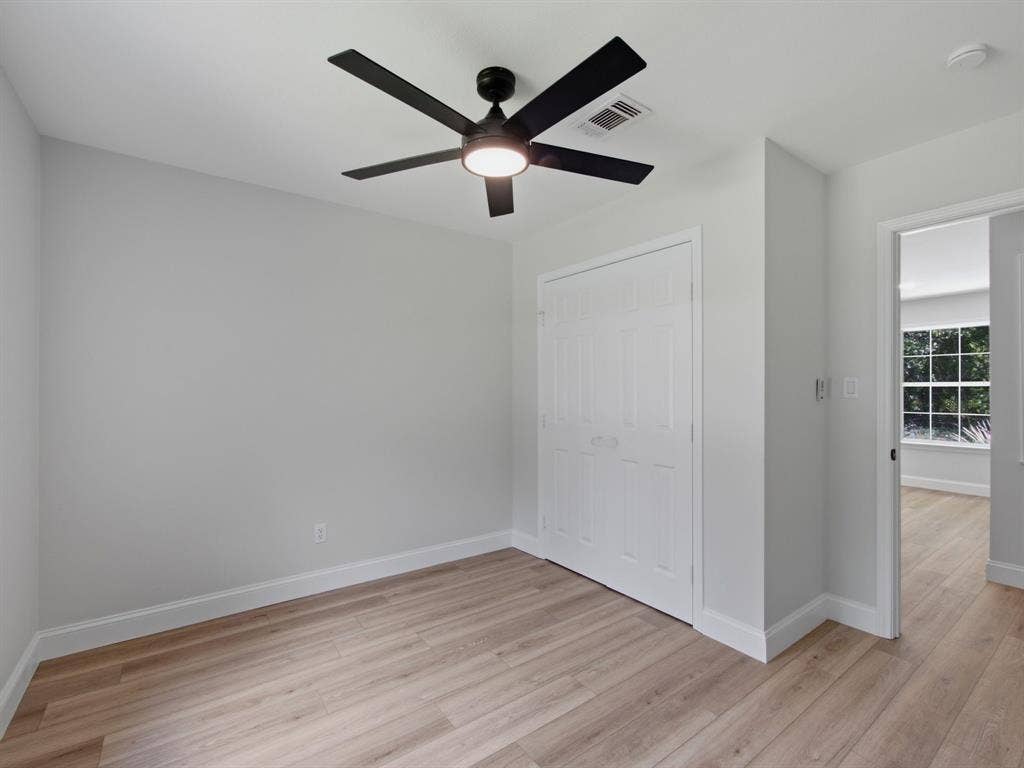 105 E Foggle Street, Athens, TX 75751 105 E Foggle Street, Athens, TX 75751