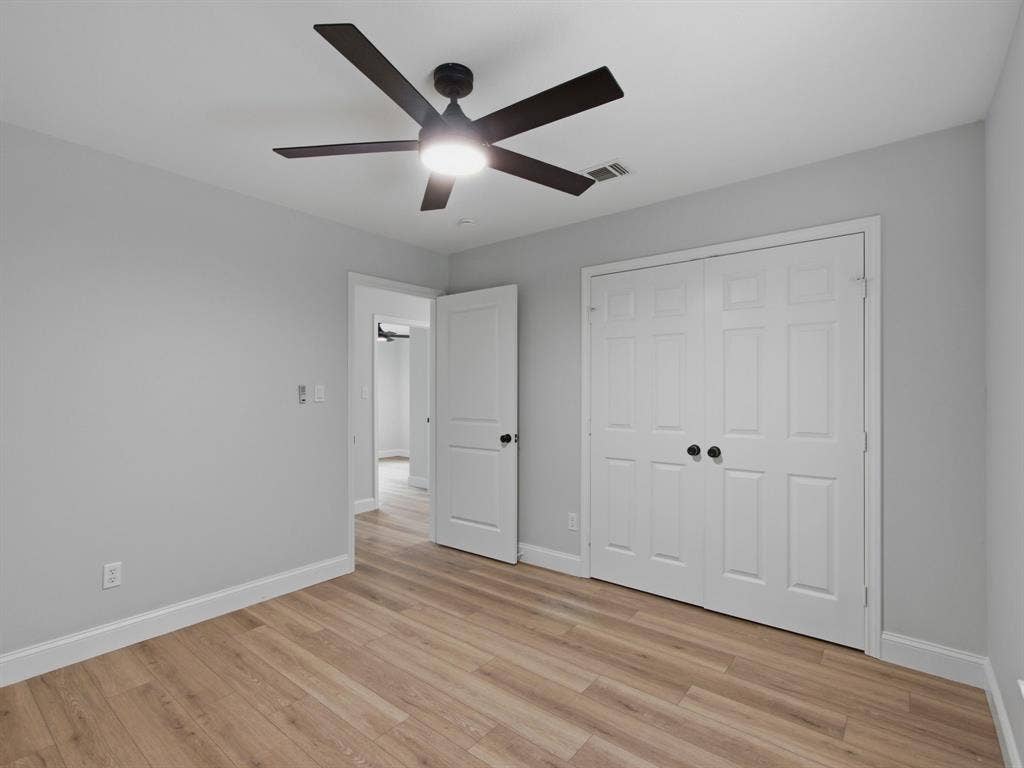 105 E Foggle Street, Athens, TX 75751 105 E Foggle Street, Athens, TX 75751