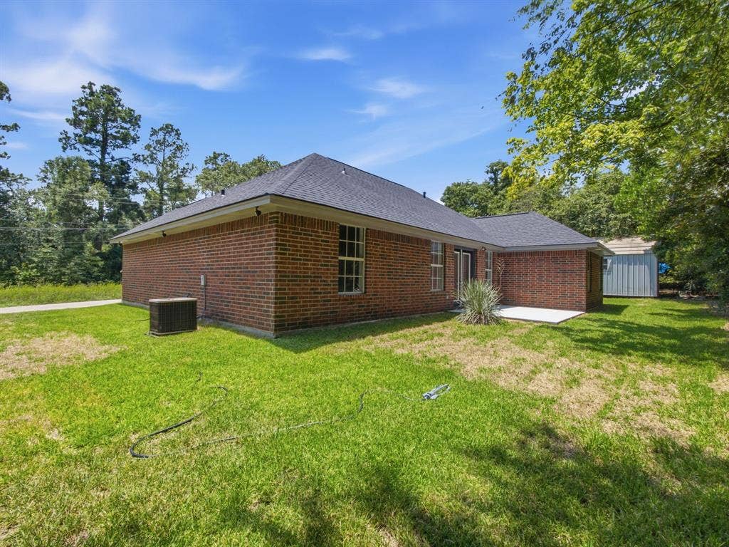 105 E Foggle Street, Athens, TX 75751 105 E Foggle Street, Athens, TX 75751