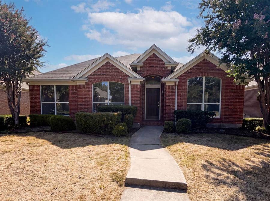 Property photo for 7008 Chateau Drive, Frisco, TX