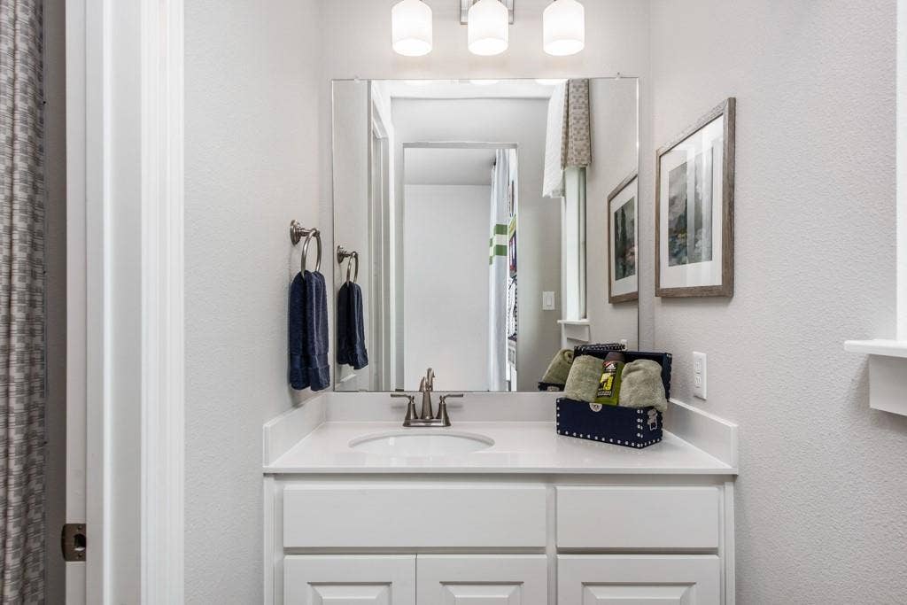 2141 Glenbrook Street, Haslet, TX 76052