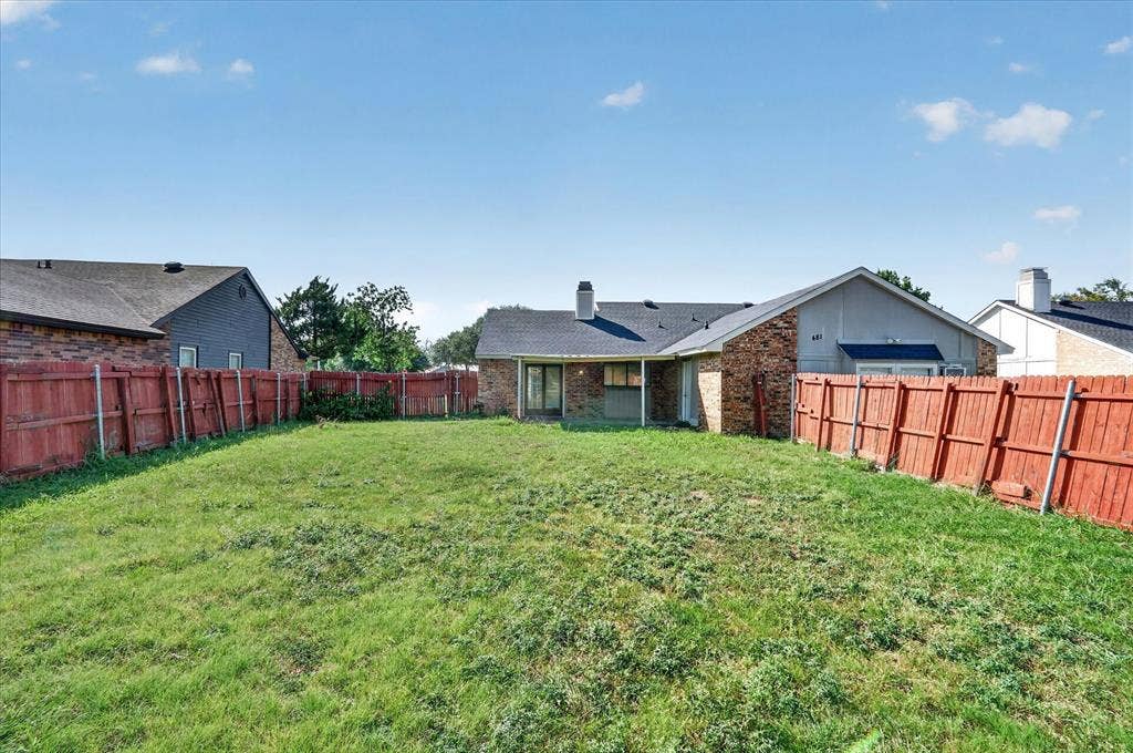 481 WEAVER Street, Cedar Hill, TX 75104 Expansive green space with a full privacy fence
