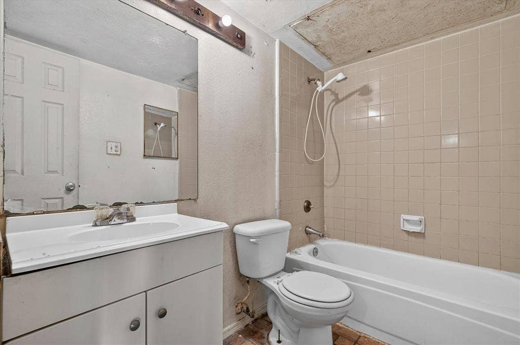 481 WEAVER Street, Cedar Hill, TX 75104 481 WEAVER Street, Cedar Hill, TX 75104
