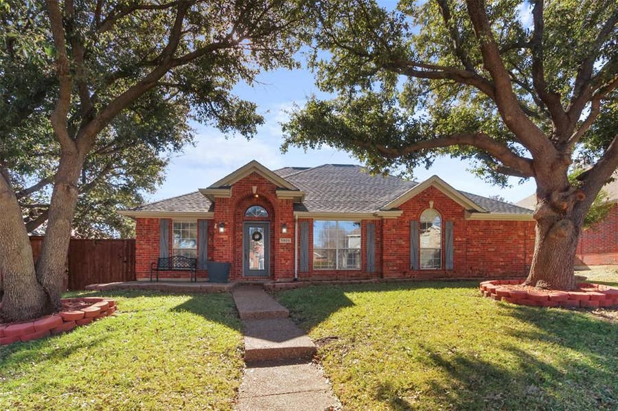 Property photo for 11805 Amber Valley Drive, Frisco, TX
