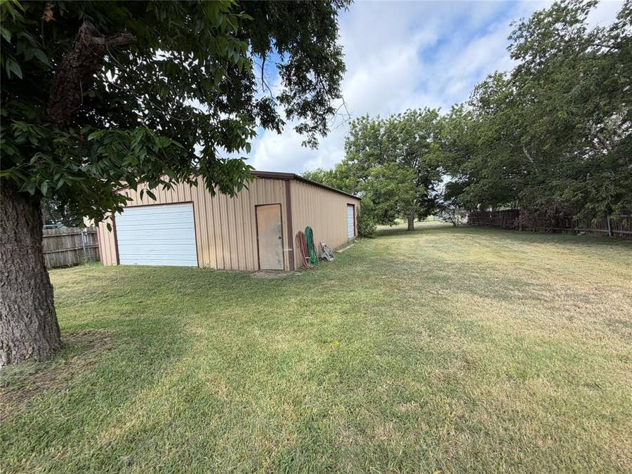 Property photo for 267 N Katy Road, Elm Mott, TX