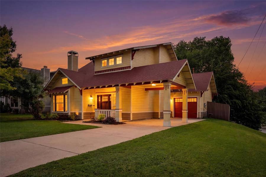 Property photo for 402 S Kentucky Street, McKinney, TX