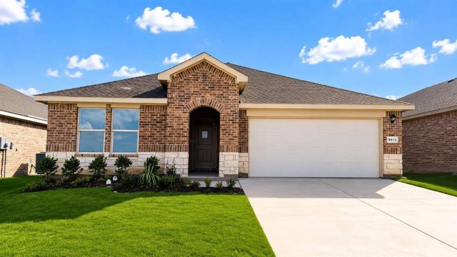 Property photo for 8413 BLUEBONNET BEND Road, Fort Worth, TX