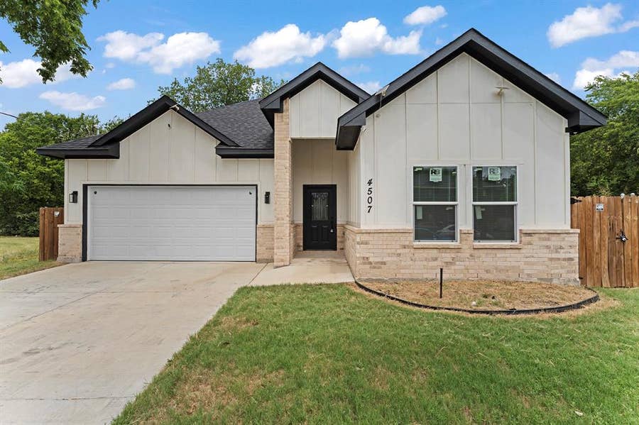 Property photo for 4507 Metropolitan Avenue, Dallas, TX