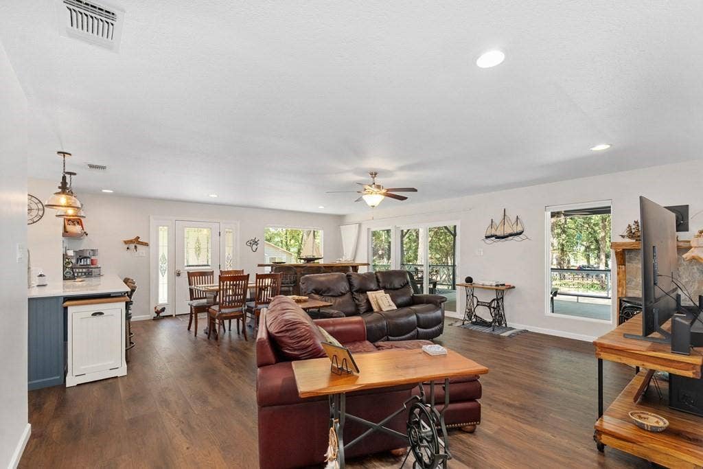 138 Wildgrove Drive, Gun Barrel City, TX 75156 138 Wildgrove Drive, Gun Barrel City, TX 75156