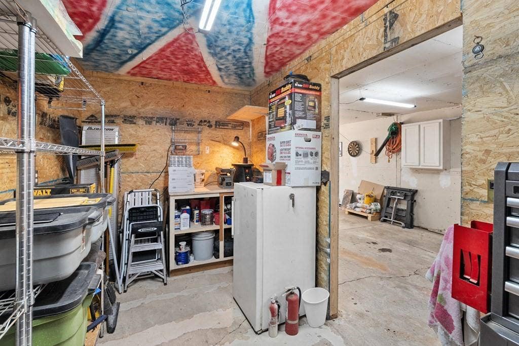 138 Wildgrove Drive, Gun Barrel City, TX 75156 2-car workshop