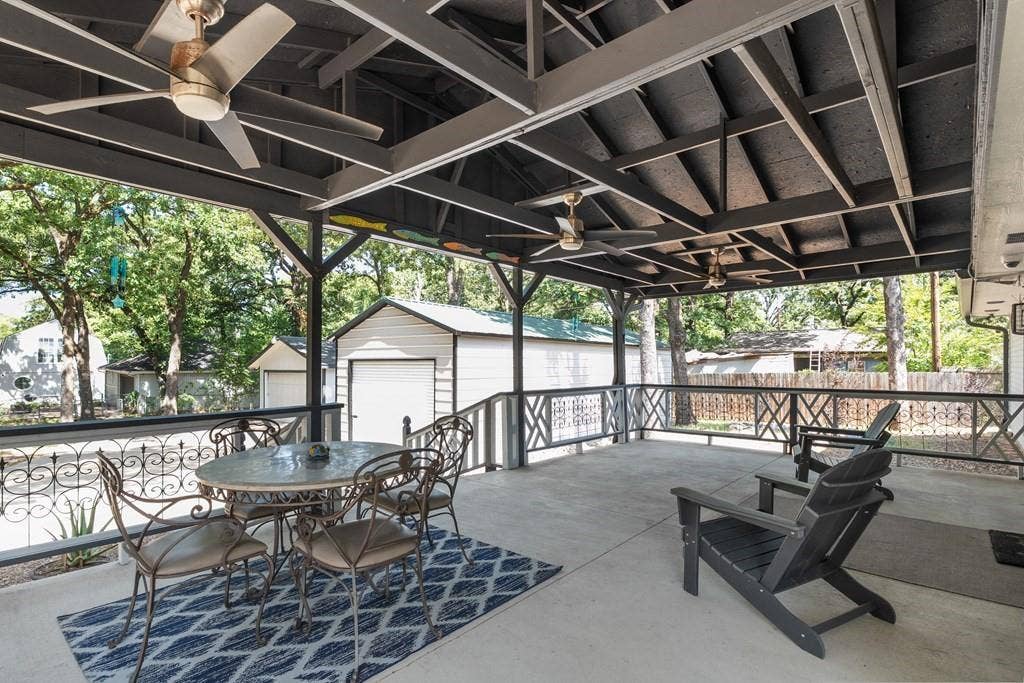 138 Wildgrove Drive, Gun Barrel City, TX 75156 Lake view covered side porch