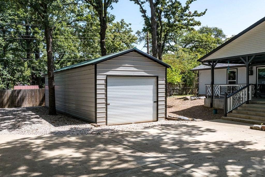138 Wildgrove Drive, Gun Barrel City, TX 75156 Boat, RV, PWC storage garage